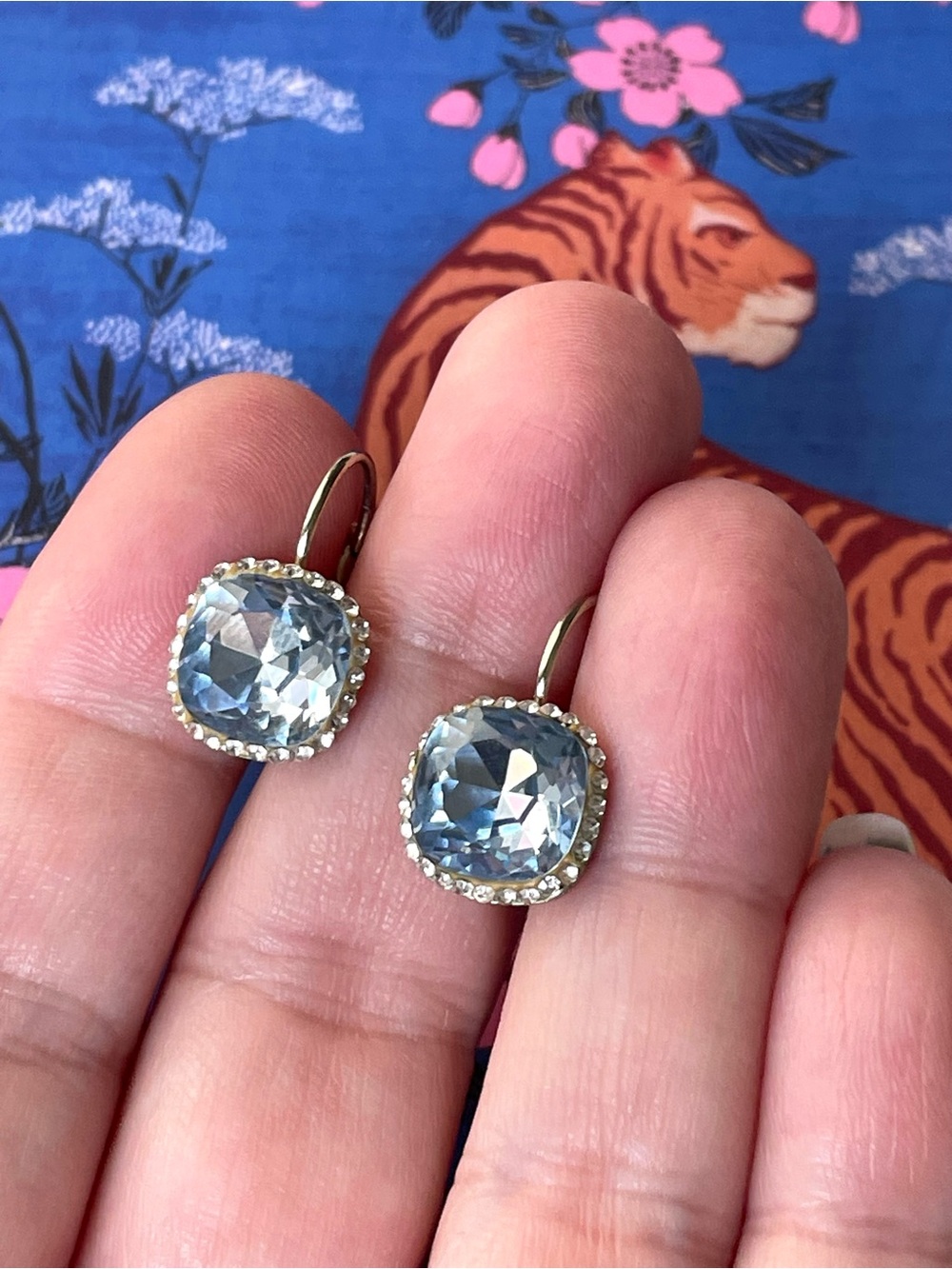 Loft leverback earrings w/ aqua blue cushion cut faux stones elegant